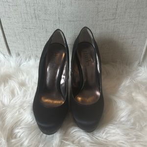 Charles by Charles David Satin platform pumps